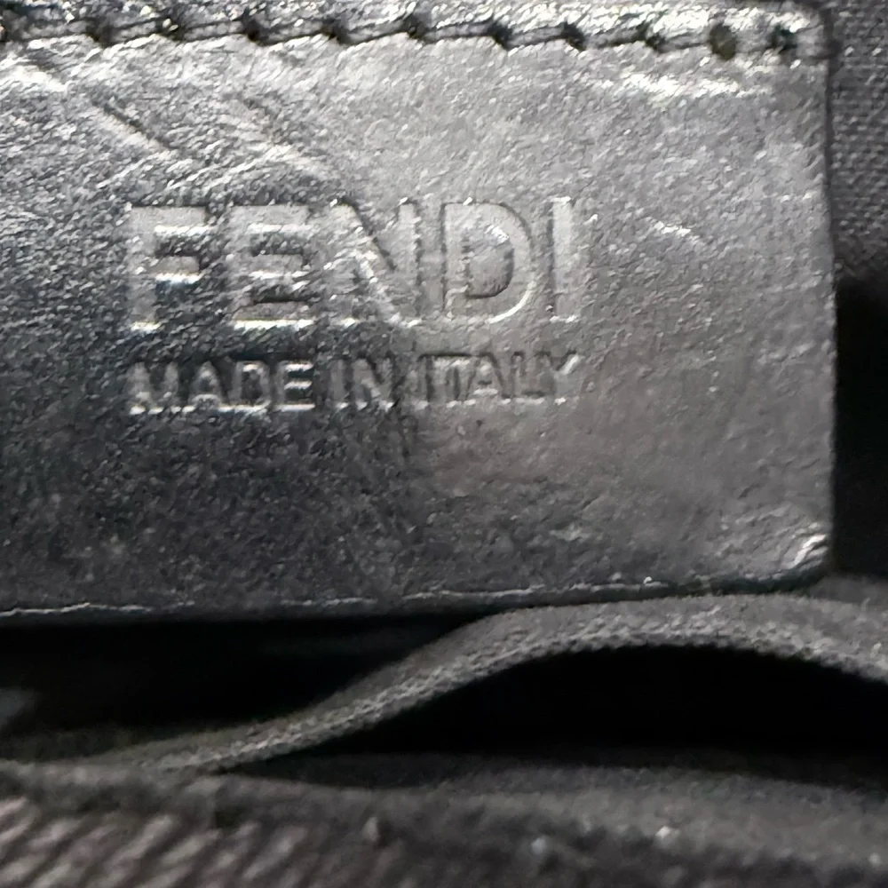 FENDI Black Leather Men's Messenger Bag